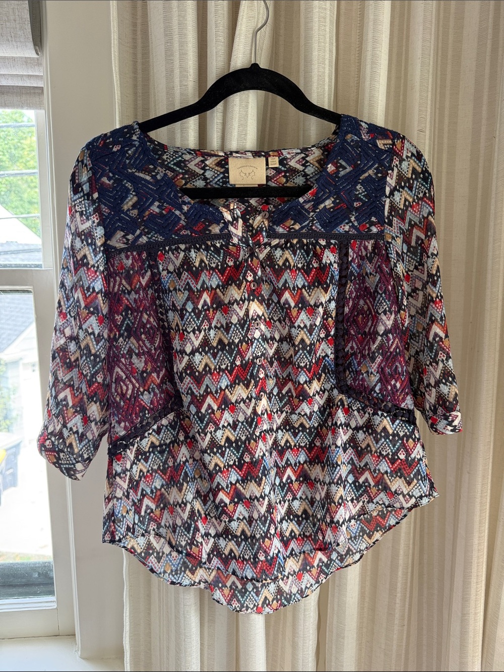 Anthropologie Boho Chevron Pattern Women’s Top in Navy and Multicolor